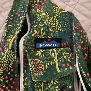 KAVU cross body bag
